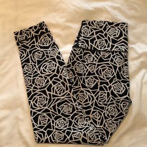 Lululemon high rise yoga pant